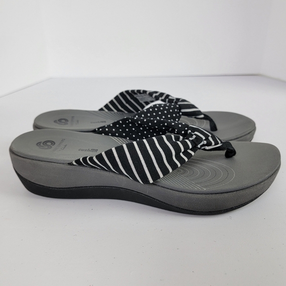 Clarks Cloud Steppers Arla Glison Black And White Striped Thong Sandals Sz 9 - Picture 2 of 16